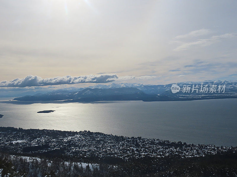 阿根廷Cerro Campanario山鸟瞰图